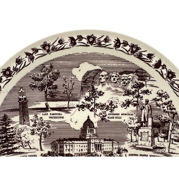 Vintage Vernon Kilns South Dakota Commemorative Plate 10.5" Historic Landmarks - Picture 5 of 8
